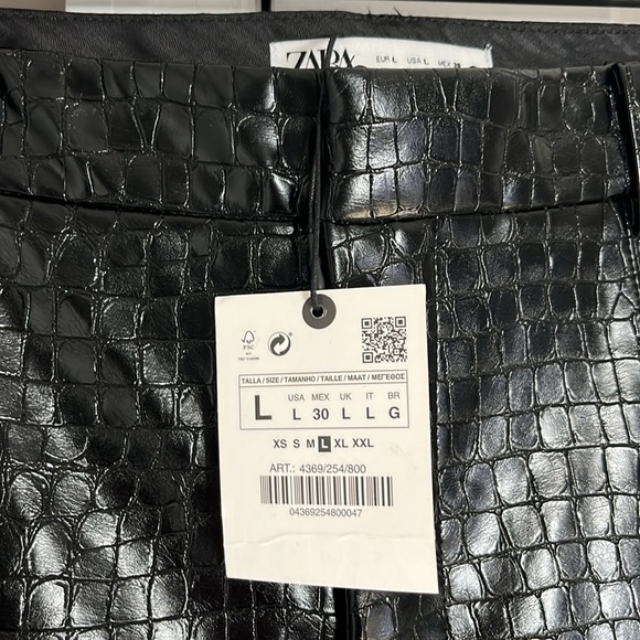 Zara Croc Embossed Faux Leather Pant with Split Hem Black - Size L - Picture 8 of 11